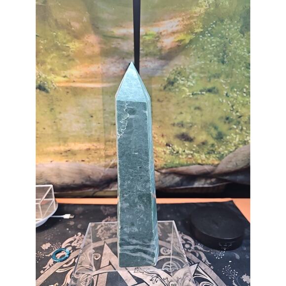 4.69lbs 12in Tall Green Jasper Crystal Point Tower Healing - Picture 1 of 10